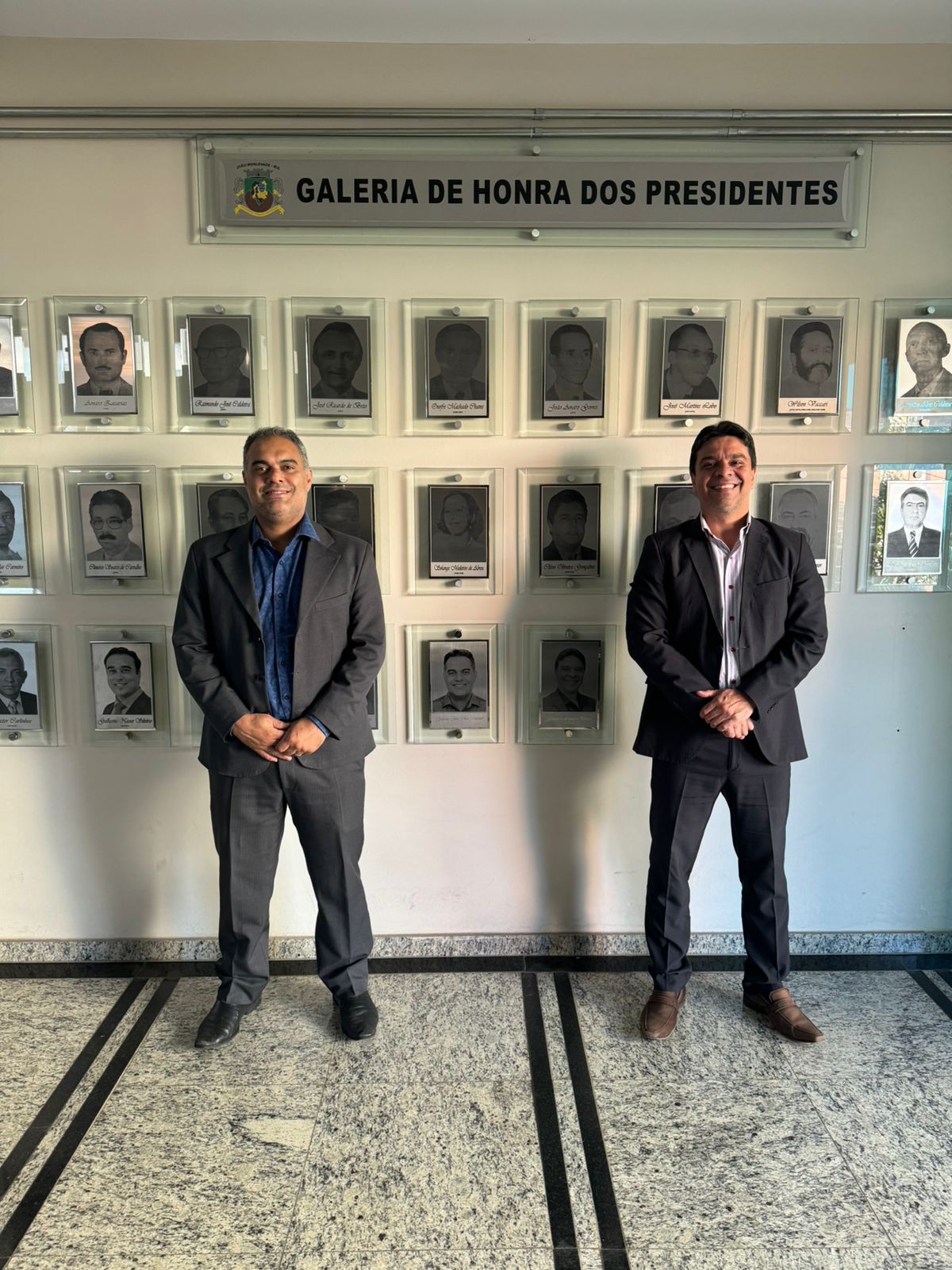 Câmara Municipal de João Monlevade atualiza Galeria de Honra dos presidentes