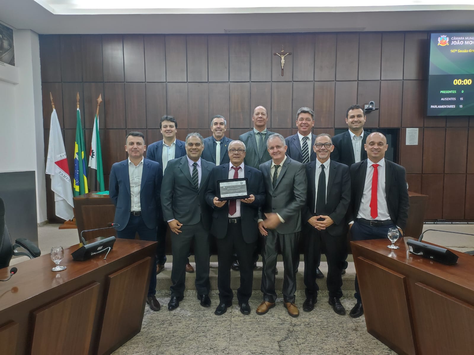 Empresário recebe Título de Cidadão Honorário da Câmara de João Monlevade